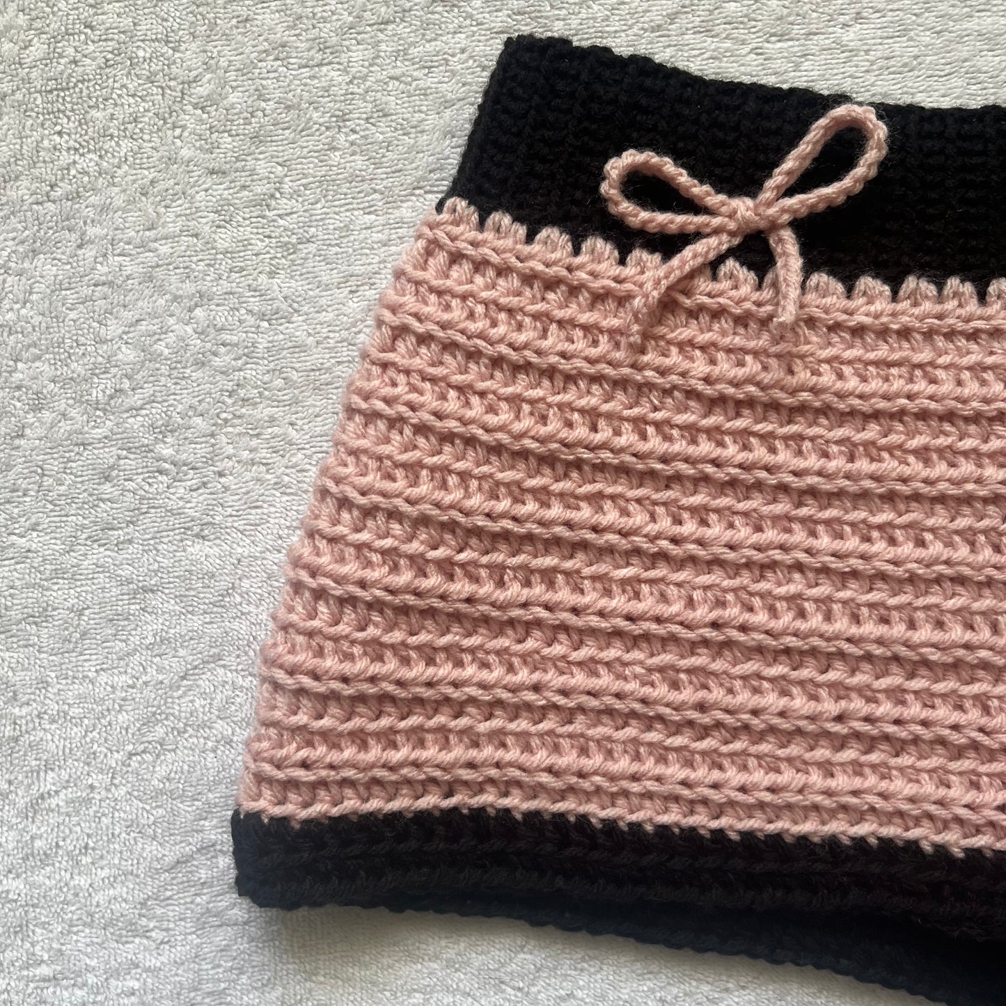 Crochet Mini Shorts Pink & Black w/ Bows | Beach Outfit Mini Shorts | Summer Shorts | Y2K Mini Shorts | Low Waisted | Pajama Bottoms Set