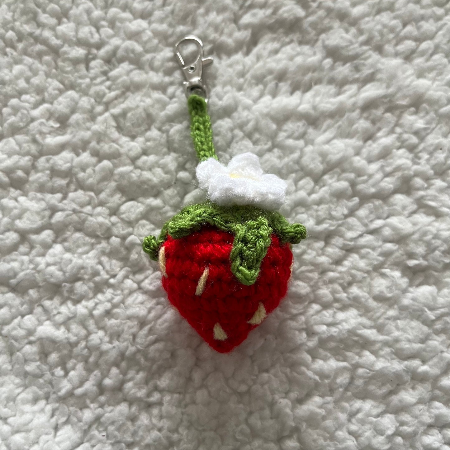 Strawberry Keychain Crochet | Pink Red Strawberry | Kawaii Keychain | Amigurumi Crochet | Cute Fruit Keychain | Fruit Crochet Keychain